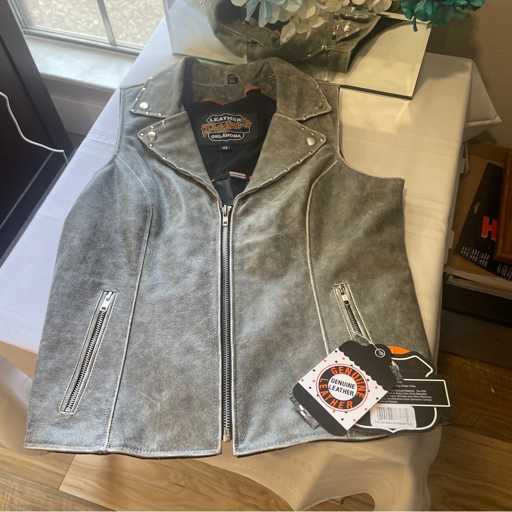 NWT Leather Carry Concealed Vest